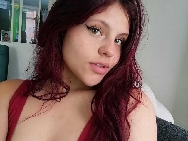 SophieHill - Live sex cam - 26079425