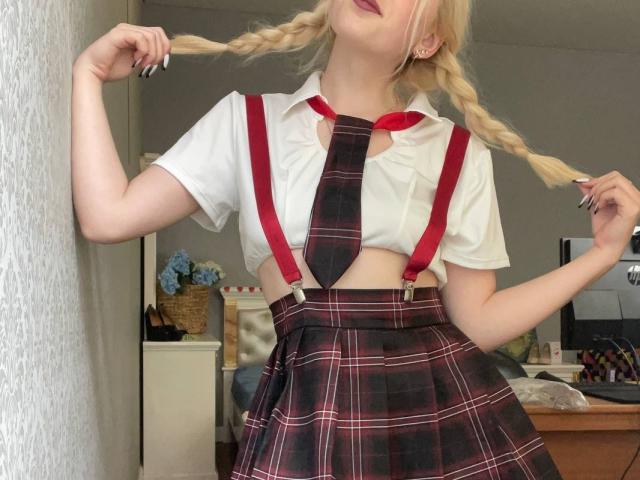 LaPulia - Live sex cam - 26082725