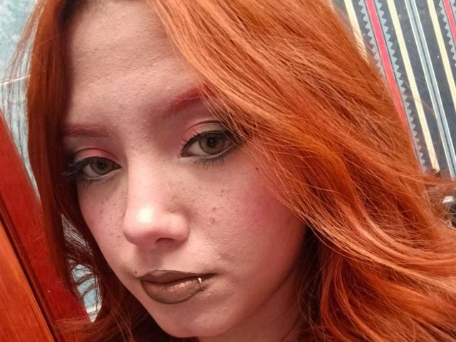 EmmaThomsonn - Sexe cam en vivo - 26088777