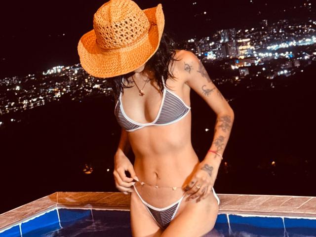 HarleyRoods - Live porn &amp; sex cam - 26093961