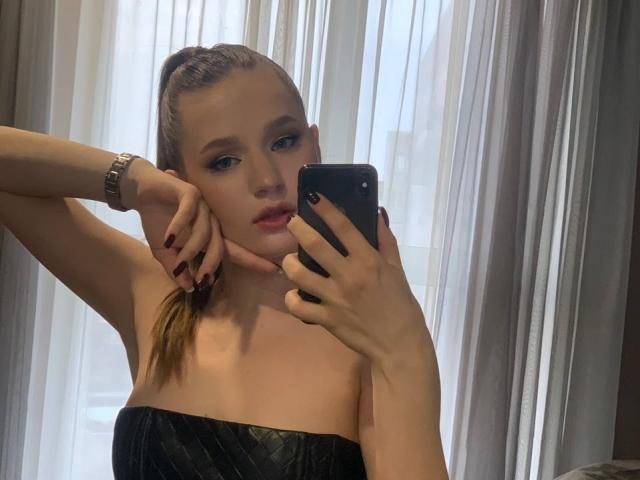 IndyVi - Live sex cam - 26097453
