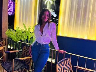 HazelJonnes - Live Sex Cam - 26100105
