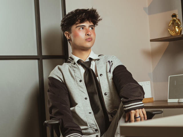 ElyanMatheus - Sexe cam en vivo - 26106457