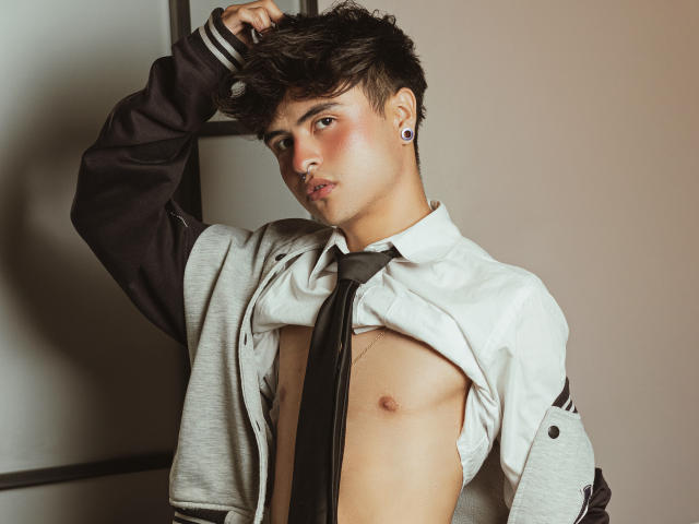 ElyanMatheus - Sexe cam en vivo - 26106461