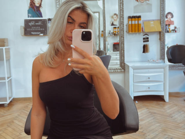 Lellie - Porno na żywo i seks kamera - 26107417