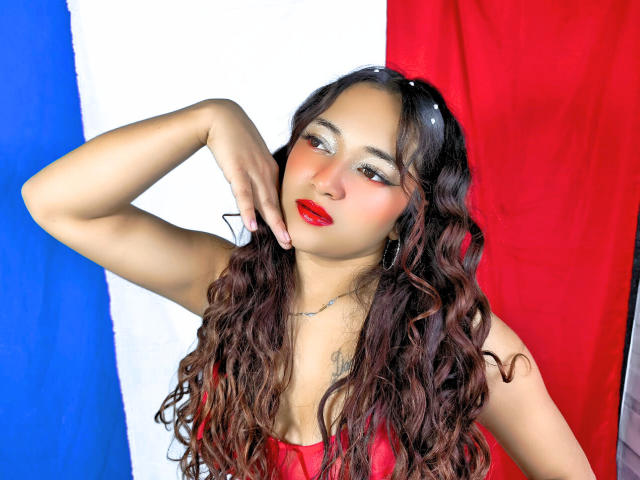 NicoleMartins - Sexe cam en vivo - 26108393