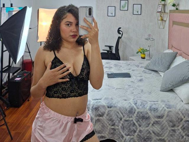 AlisonRed - Live porn &amp; sex cam - 26110337