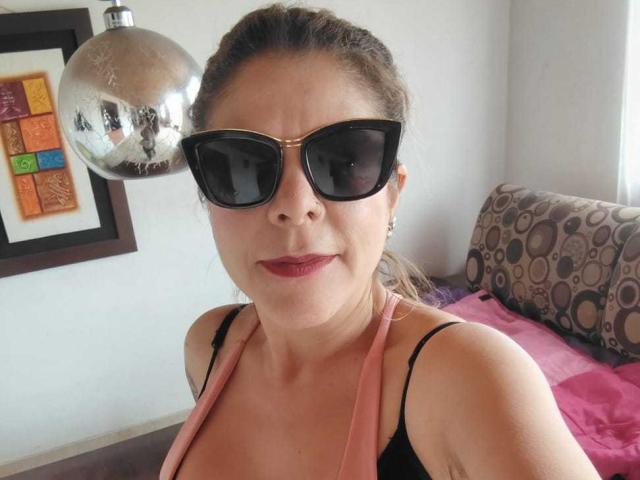 MartinaFiore - Live sexe cam - 26111885