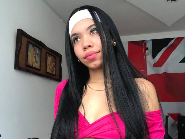 EmaGarces - Live sex cam - 26117569