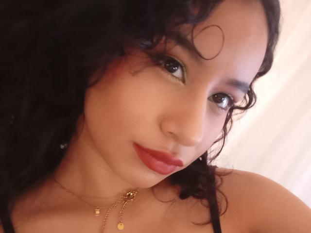 HeilyPeterson - Live sex cam - 26120005