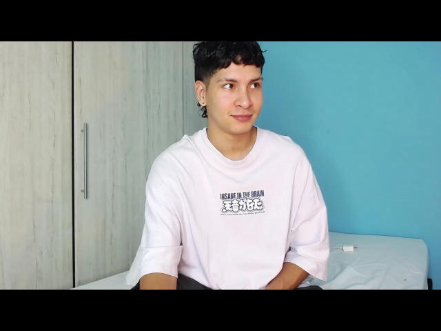 AdonissHot - Live Sex Cam - 26120221