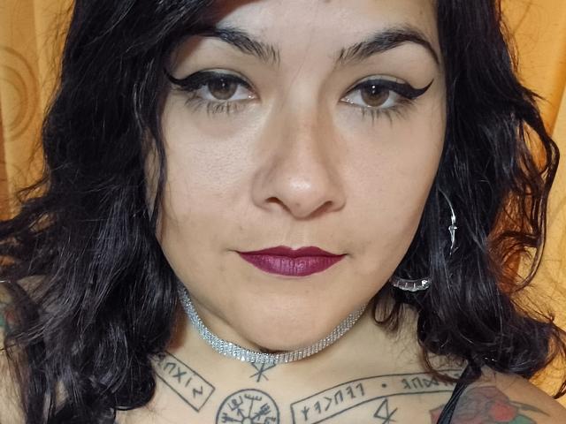 FreeMystic69 - Live Sex Cam - 26120297