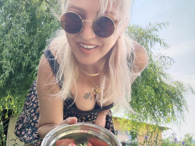 SexyCoco - Live sex cam - 26120509