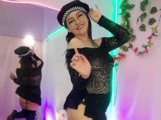 CarollMiiss - Live sexe cam - 26123305