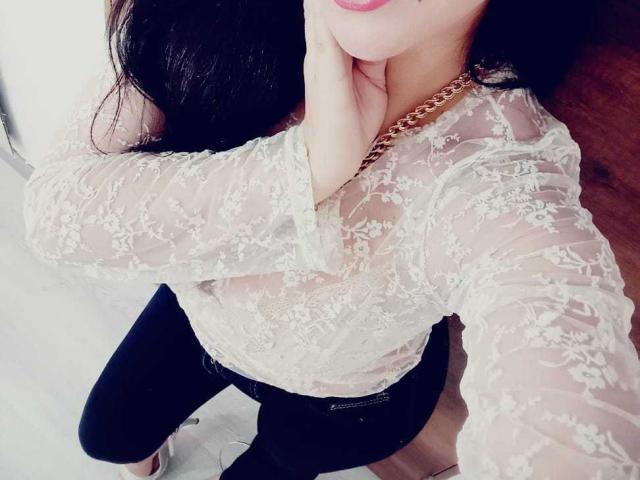 CameronViviane - Sexe cam en vivo - 26124825