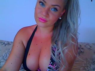FleurRebel - chat online hard with a shaved genital area Girl 