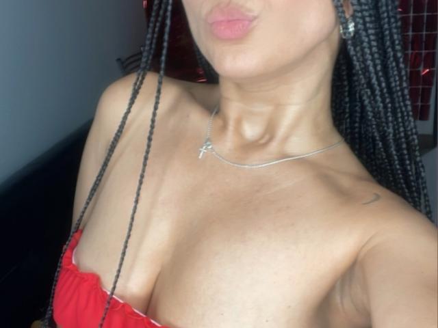 NahomyStone - Camera khiêu dâm &amp; quyến rũ trực tiếp - 26131537