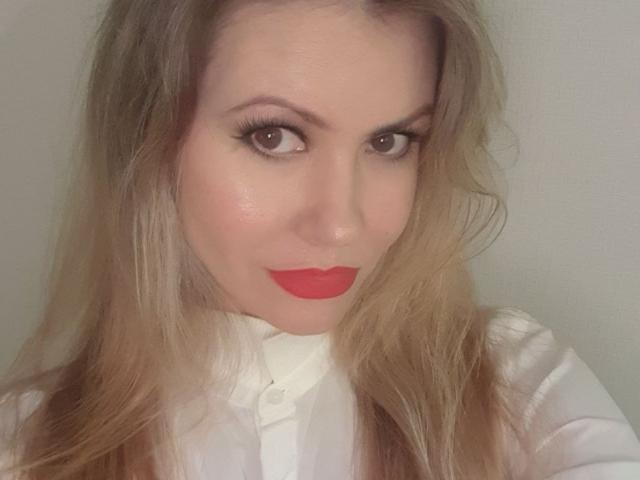 EvaNeon - Live porn &amp; sex cam - 26132381