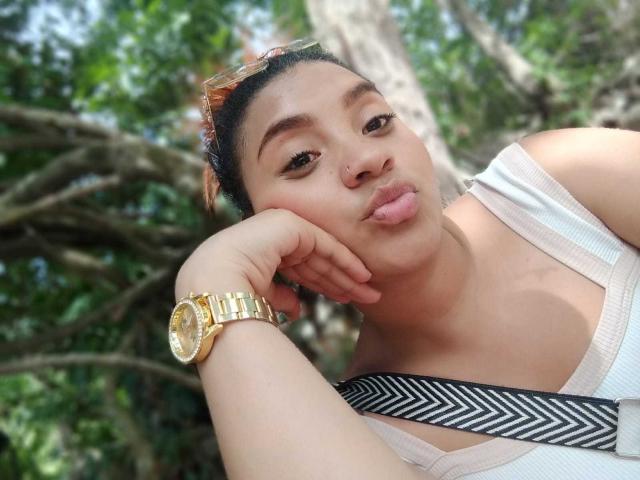 AmbeerBloom - Live porn &amp; sex cam - 26141953