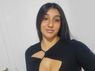 ValentinaCruz69 - Sexe cam en vivo - 26143685
