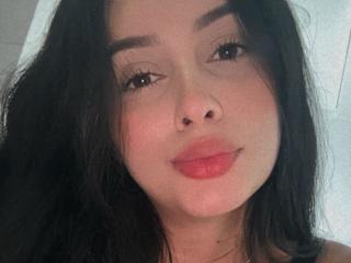 EmilyParkerr - Live Sex Cam - 26149317