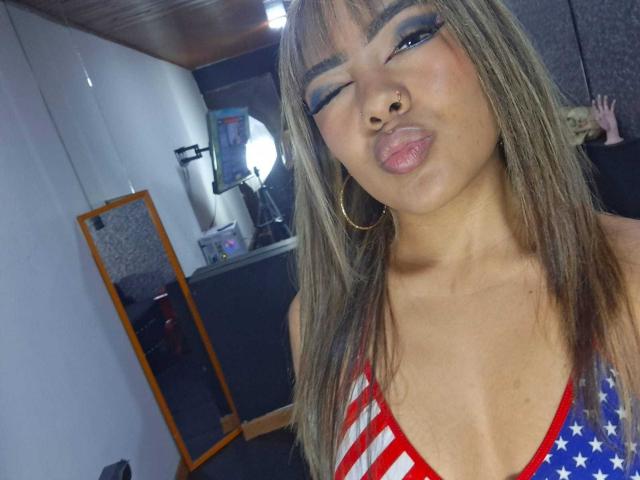 AmelieDuvall - Live sex cam - 26150941