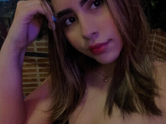 OlivaStellas - Live sex cam - 26151261