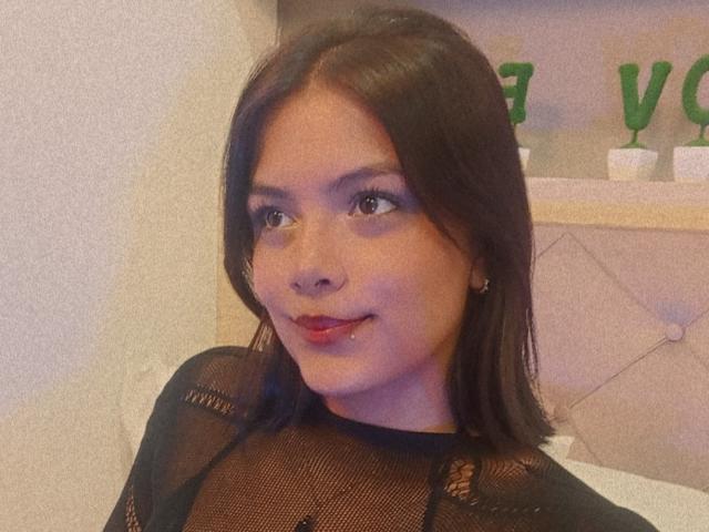 EmilyRobeerts - Sexe cam en vivo - 26153773