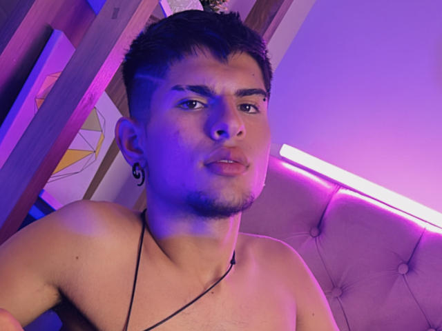 BradKiing - Sexe cam en vivo - 26162549
