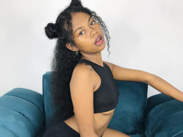 Saloma - Live porn &amp; sex cam - 26167429