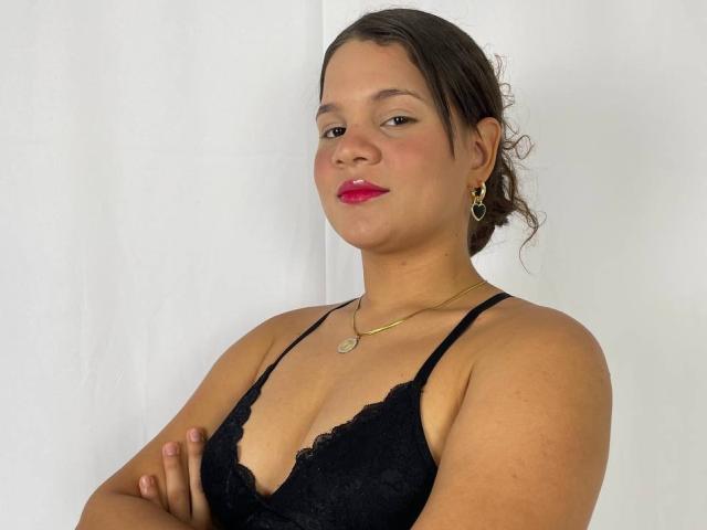 LatinXCouple69 - Live sex cam - 26172317