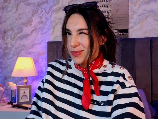 MiaReed - Live Sex Cam - 26172537