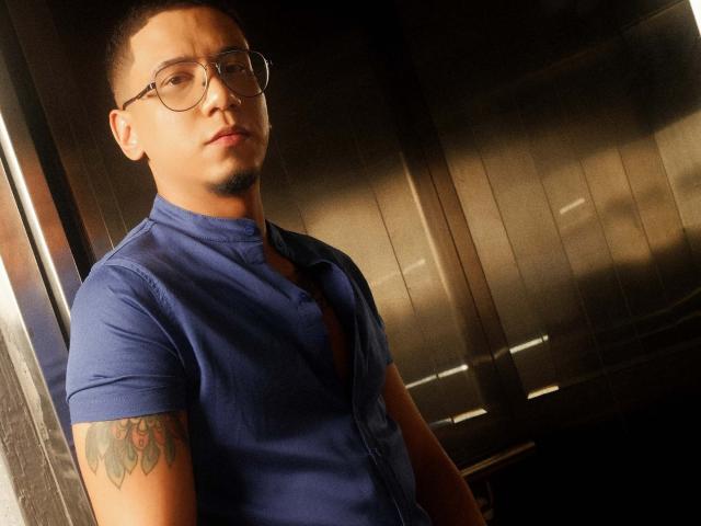 JoshMiiller - Live Sex Cam - 26173617