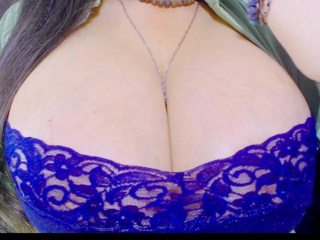 GilliSkquirtty - Live porn &amp; sex cam - 26173933