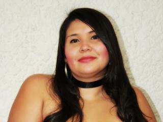 AlysonHott - Webcam live exciting with this black hair Hot chicks 