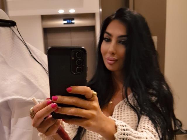 BrunetteBabe69 - Live sex cam - 26184833