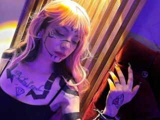 LaurenEvie69 - Live sex cam - 26185697