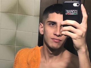 DanielHerraraG - Sexe cam en vivo - 26188785