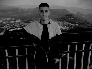 DanielHerraraG - Sexe cam en vivo - 26188797