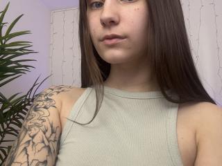 HotCaramelsDuo - Live sex cam - 26189533