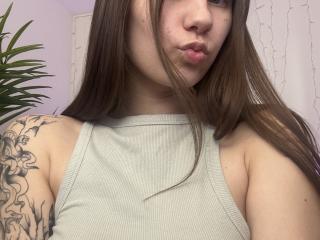 HotCaramelsDuo - Live sex cam - 26189549
