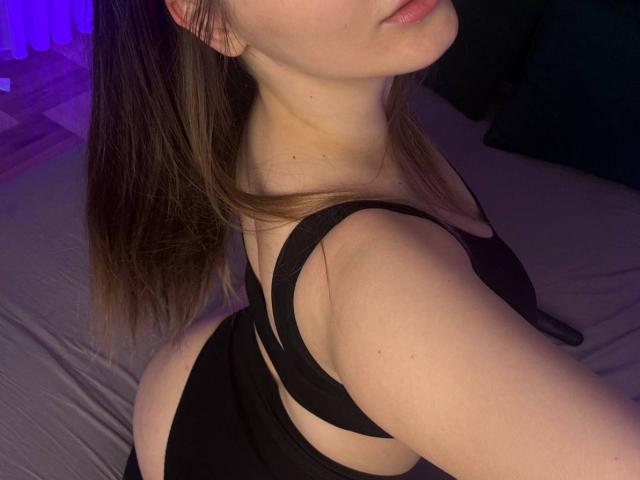 TenderAmberr - Live porn &amp; sex cam - 26194869