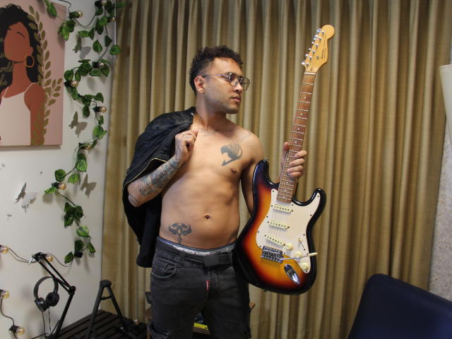 OrfeoJames - Sexe cam en vivo - 26198097