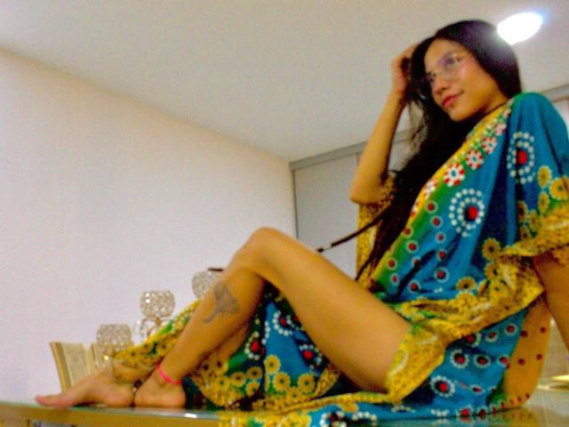 MiaUtena - Sexe cam en vivo - 26209441