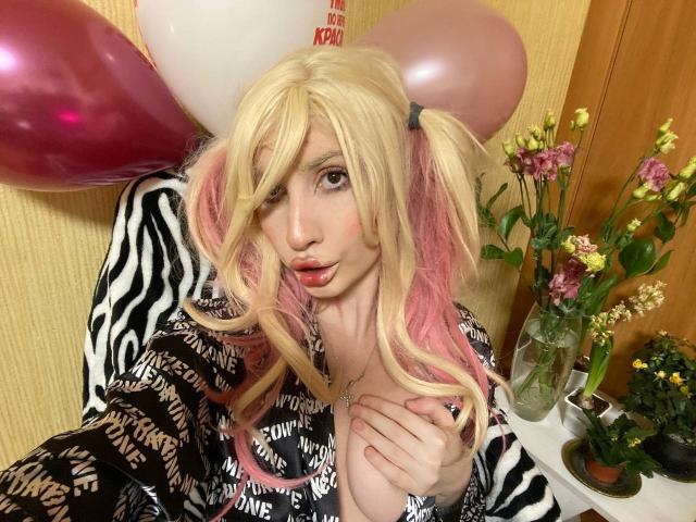 ElzaKomx - Live sex cam - 26212405