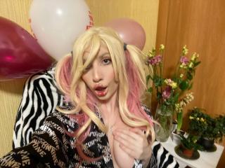 ElzaKomx - Live sex cam - 26212413