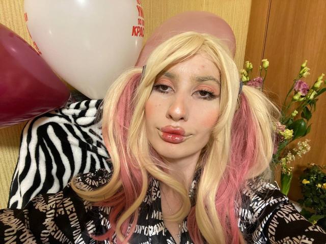 ElzaKomx - Sexe cam en vivo - 26213341