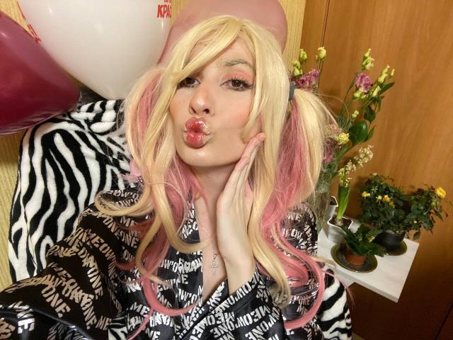ElzaKomx - Live sexe cam - 26213509