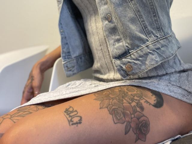 DaneeSoHot - Live sex cam - 26214029