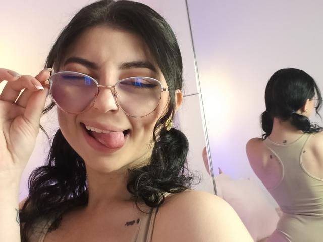 AnntonellaWatson - Live porn &amp; sex cam - 26216093